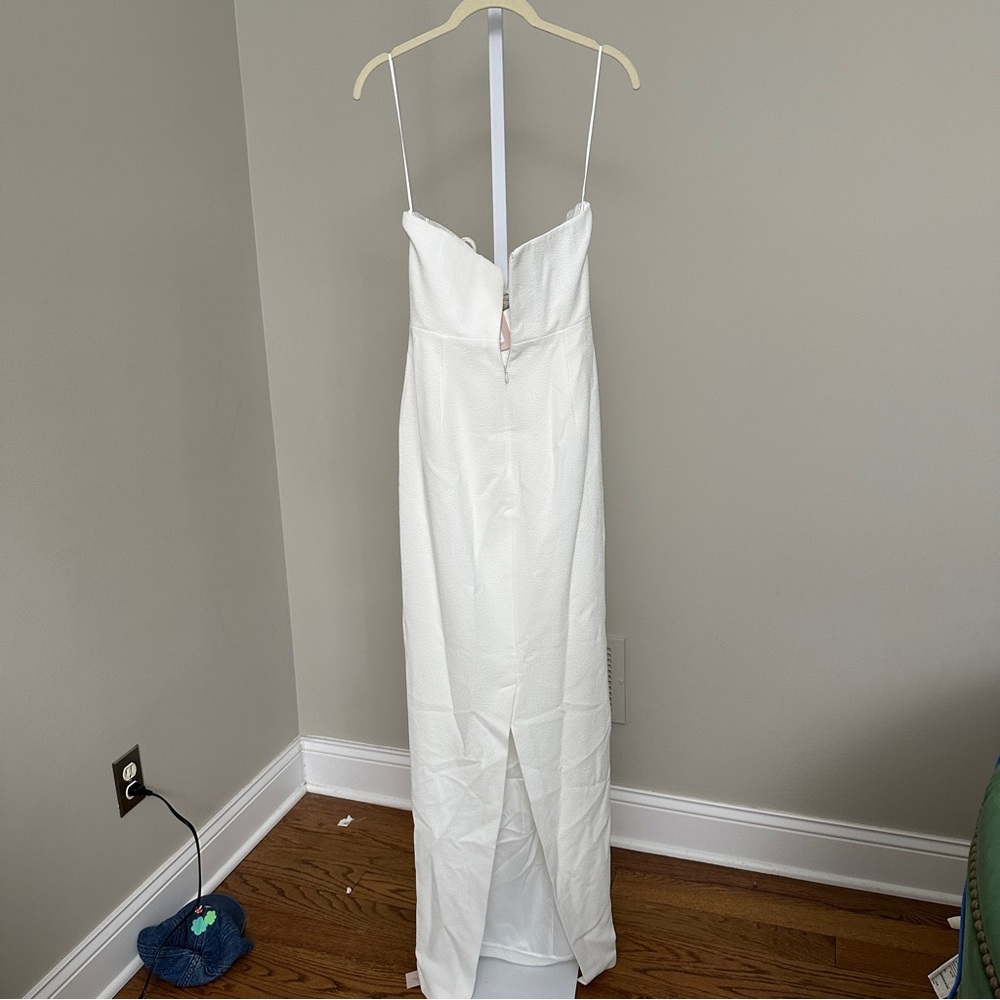Evelyn Dress in White
SAU LEE brand new with tags size 2 - Picture 8 of 9